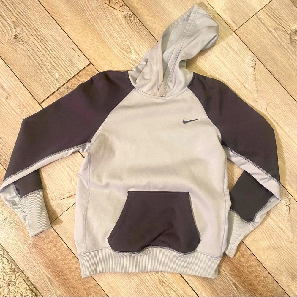 Nike Women’s Dri Fit Hooded Sweatshirt Size Medium Light Blue & Gray